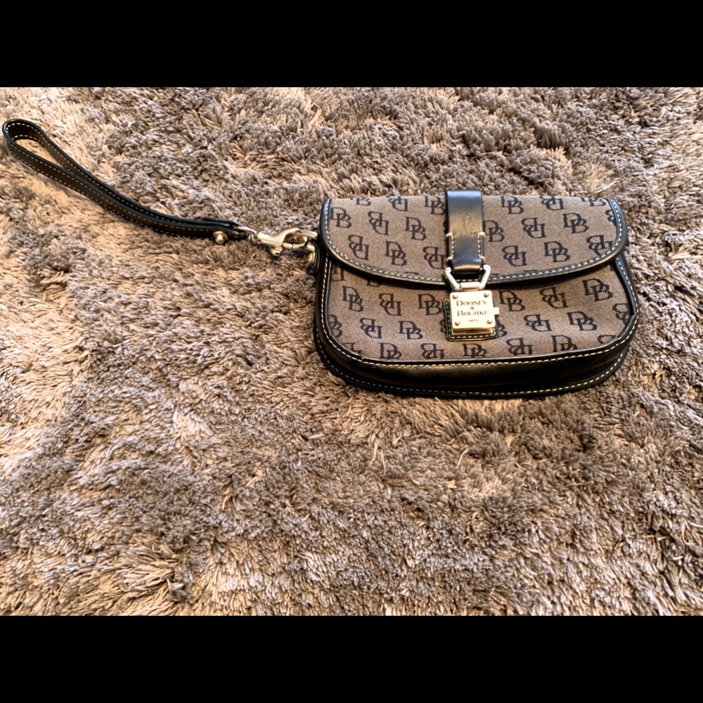 Dooney & Bourke Wristlet